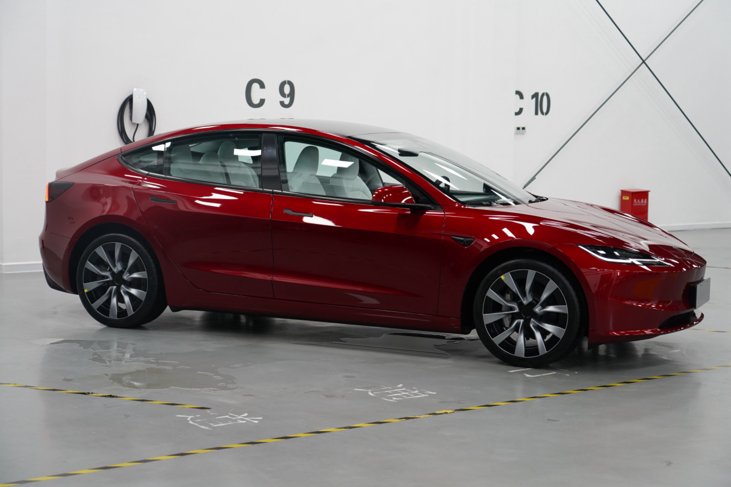 Model3长续航后轮驱动版价格调整 (model3重量)