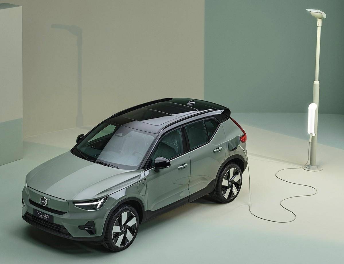 纯电版 SUV Sport 方正小硬汉 路虎卫士 原型曝光 硬派造型融合电动科技 (纯电版suv推荐)